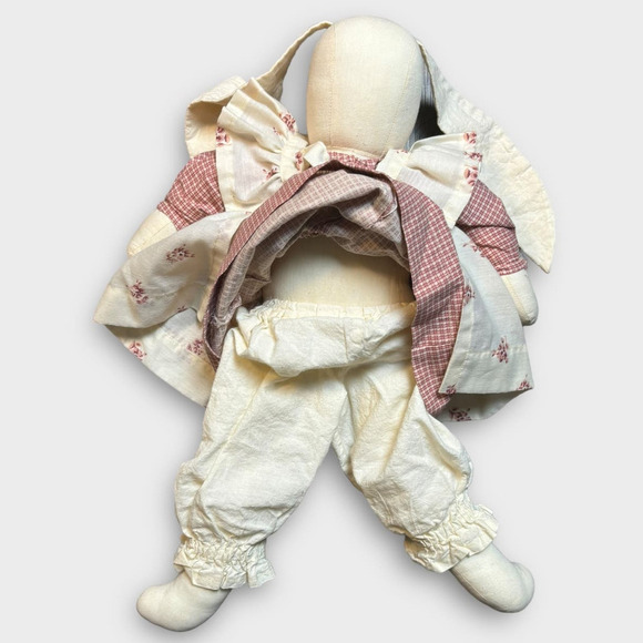 Vintage Handmade Easter Bunnies Rabbits Animals Primitive Country With Dress - Picture 6 of 13